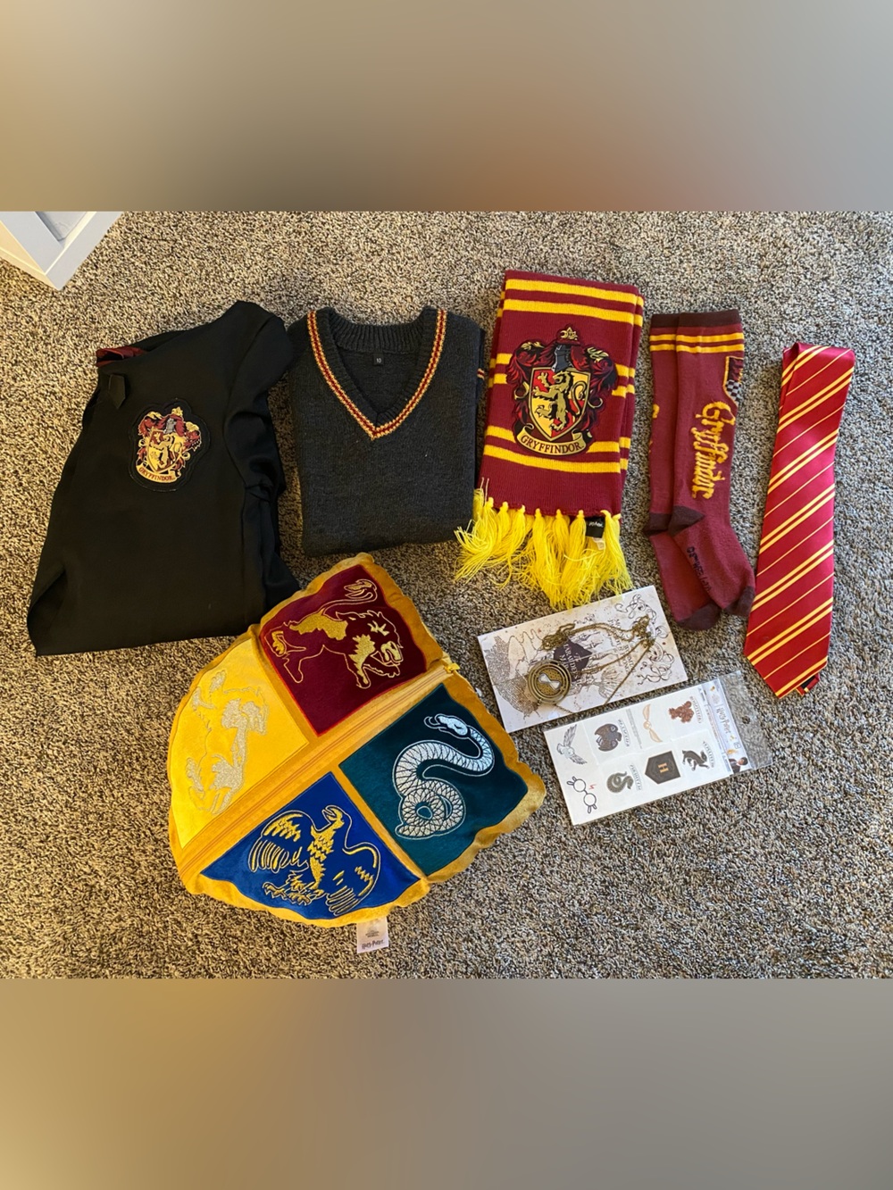 Harry Potter Bundle Cloak, Scarf, Accessories!